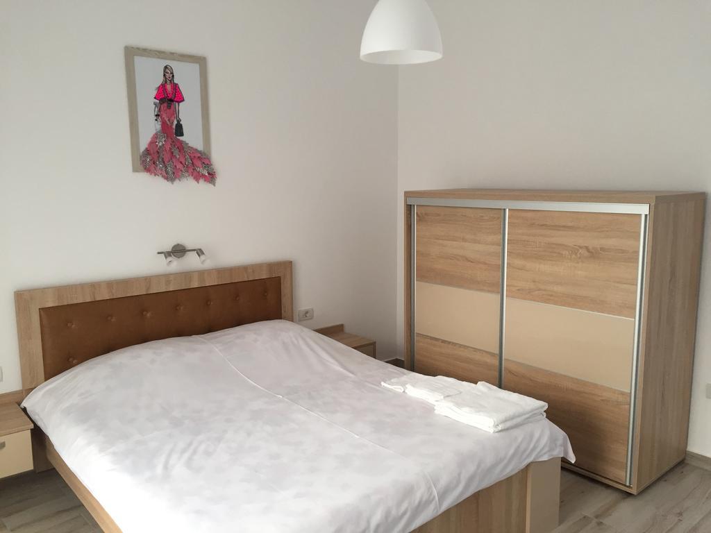 Aby Sunrise Hotel Orşova Buitenkant foto