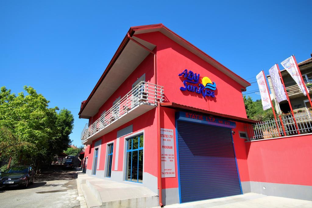 Aby Sunrise Hotel Orşova Buitenkant foto