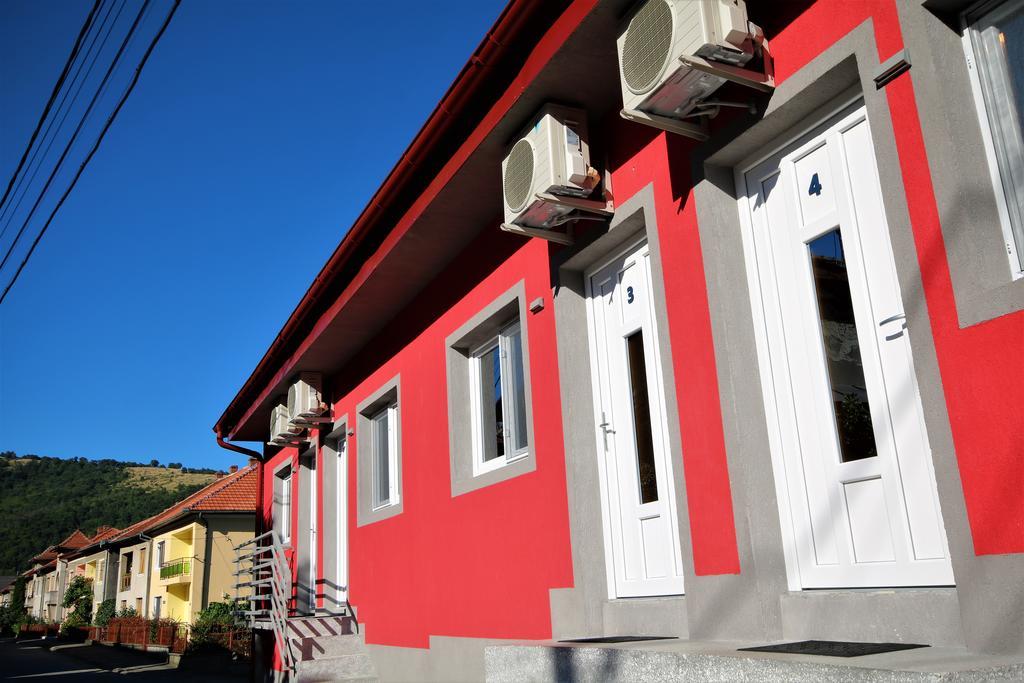 Aby Sunrise Hotel Orşova Buitenkant foto