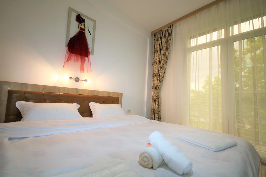 Aby Sunrise Hotel Orşova Buitenkant foto