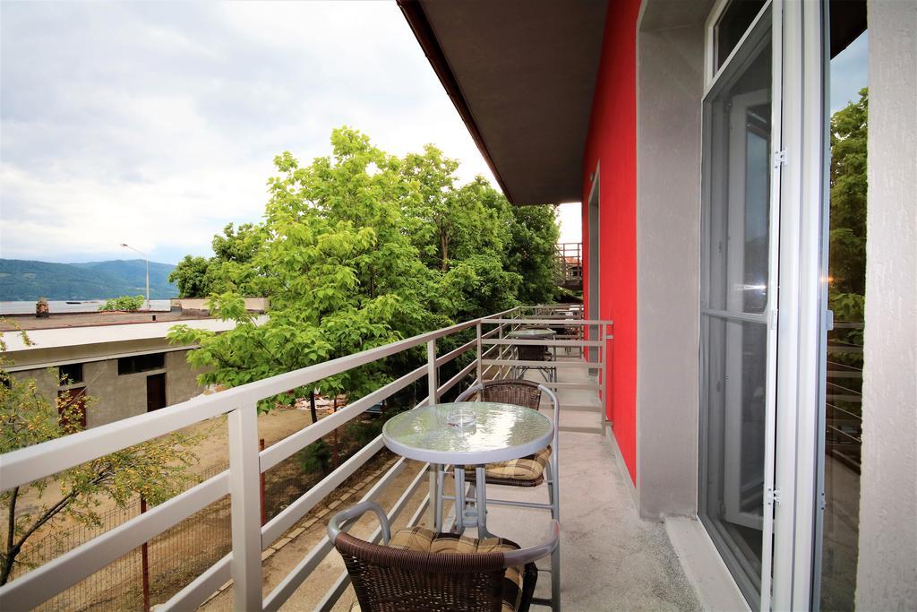 Aby Sunrise Hotel Orşova Buitenkant foto