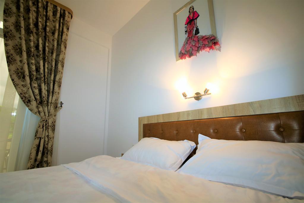 Aby Sunrise Hotel Orşova Buitenkant foto