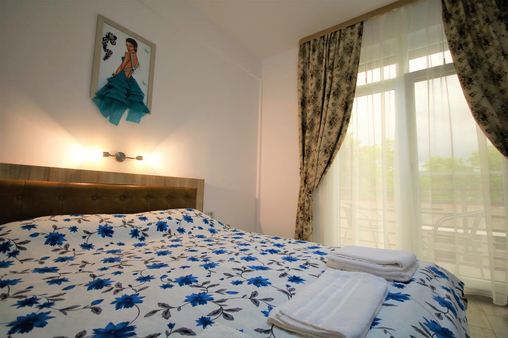 Aby Sunrise Hotel Orşova Buitenkant foto